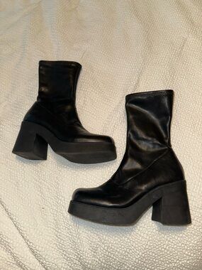 Steve Madden Klayton Black Platform Block Heel Boots Size 9